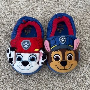 Paw Patrol toddler boy slippers size 9/10